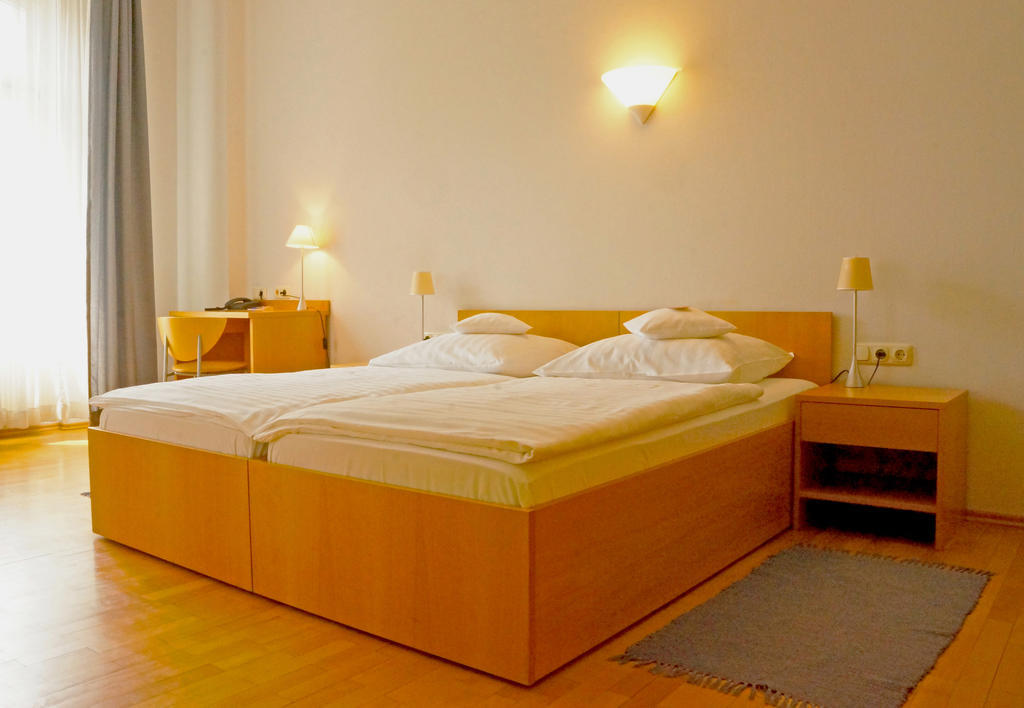 Hotel Zum Scheppen Eck Wiesbaden Szoba fotó
